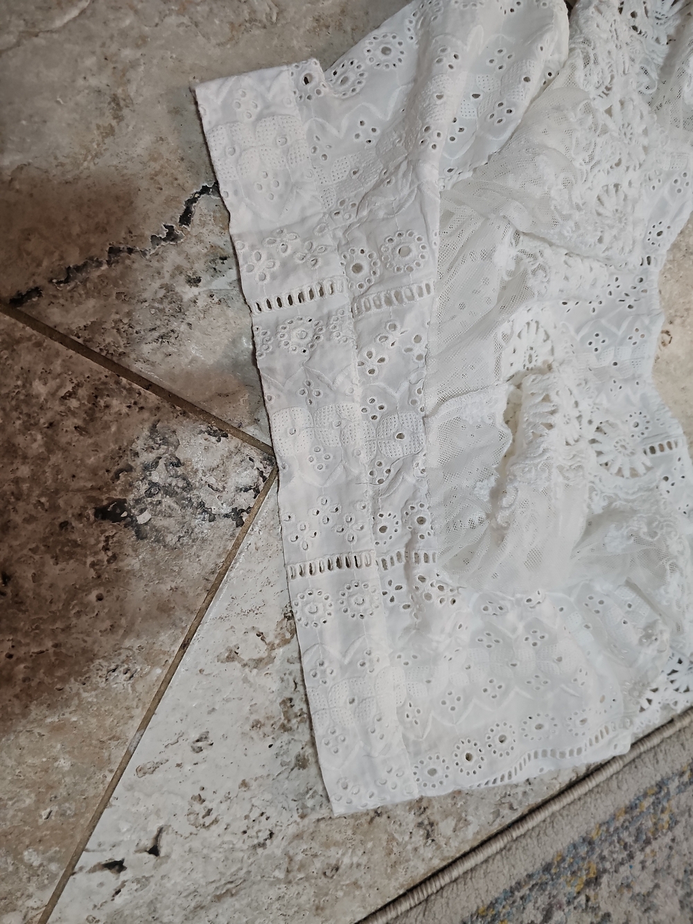 Free People Eyelet Lace Crop Top Size M. - Picture 4 of 7
